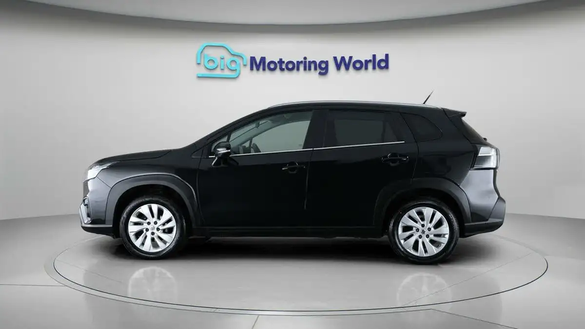 2023-suzuki-s-cross-14-boosterjet-motion-big-3