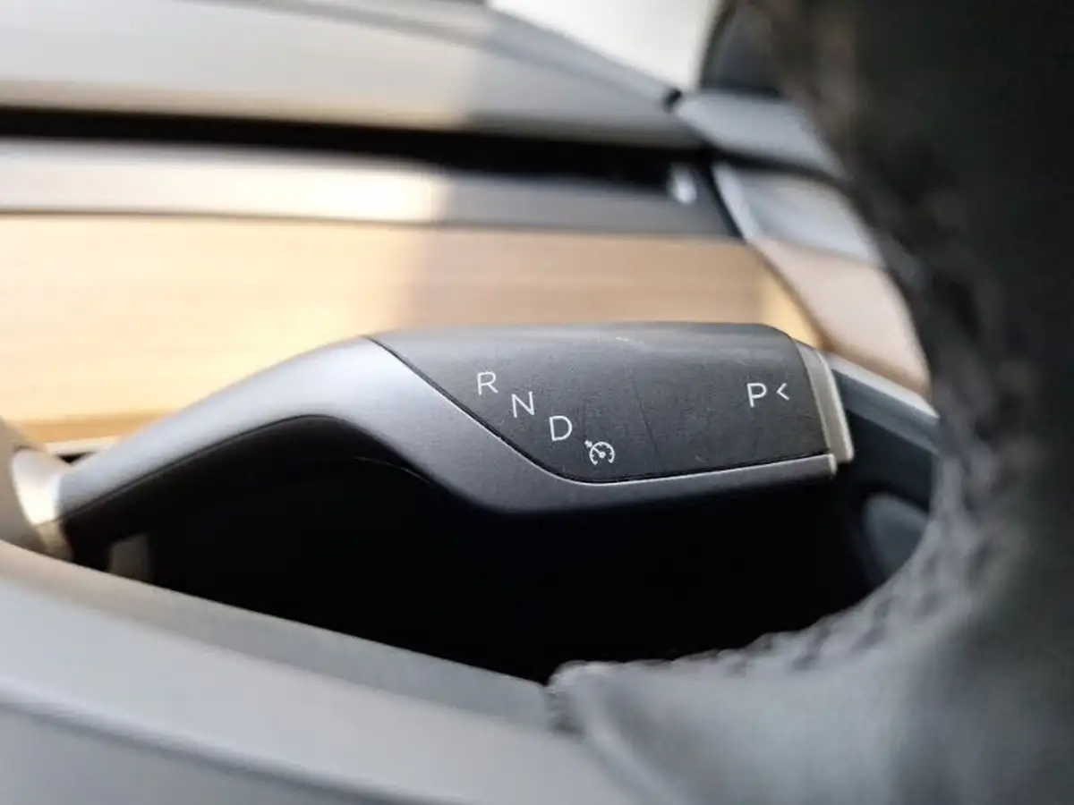 2021-tesla-model-3-e-standard-plus-big-10