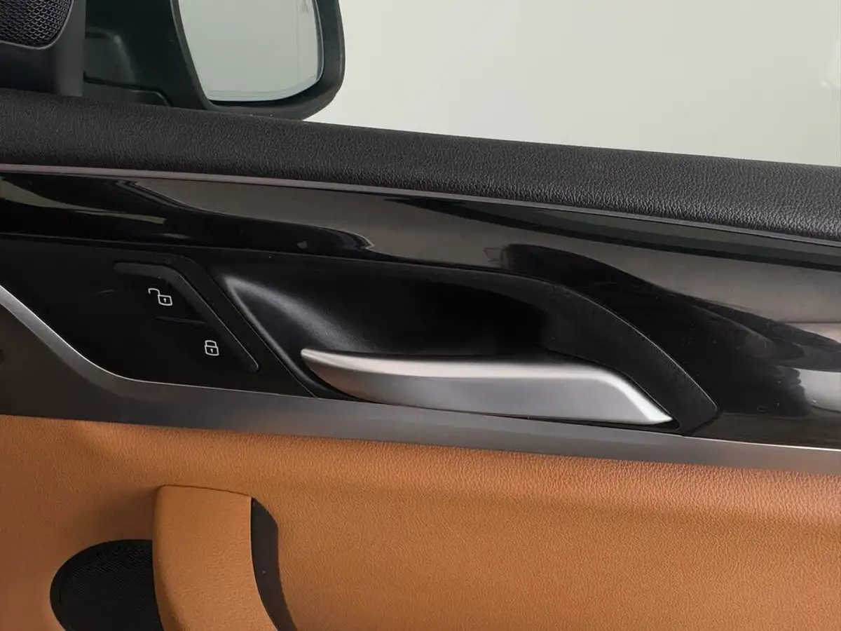 2022-bmw-x3-20-xdrive-30e-xline-big-23