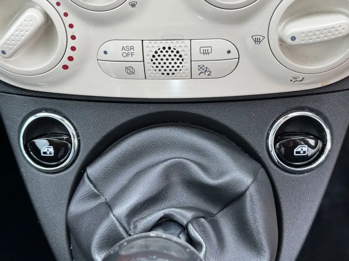 2023-fiat-500-10-big-30