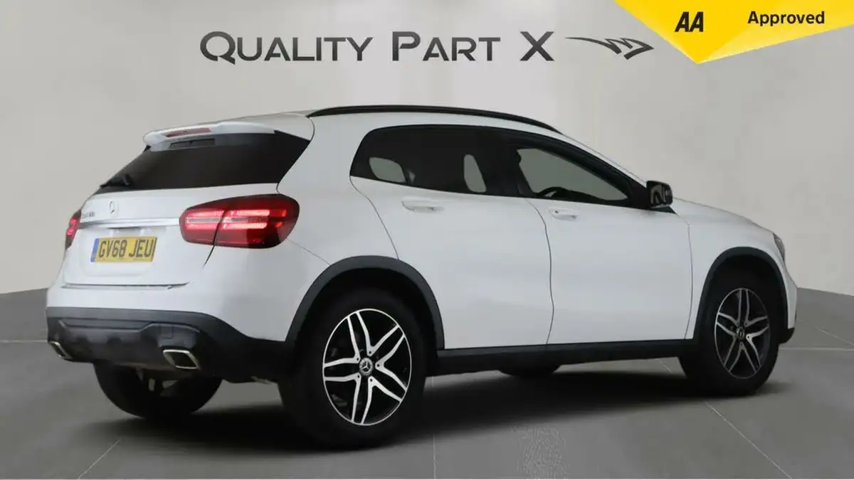 2018-mercedes-benz-gla-class-16-gla-180-urban-edition-ss-big-6