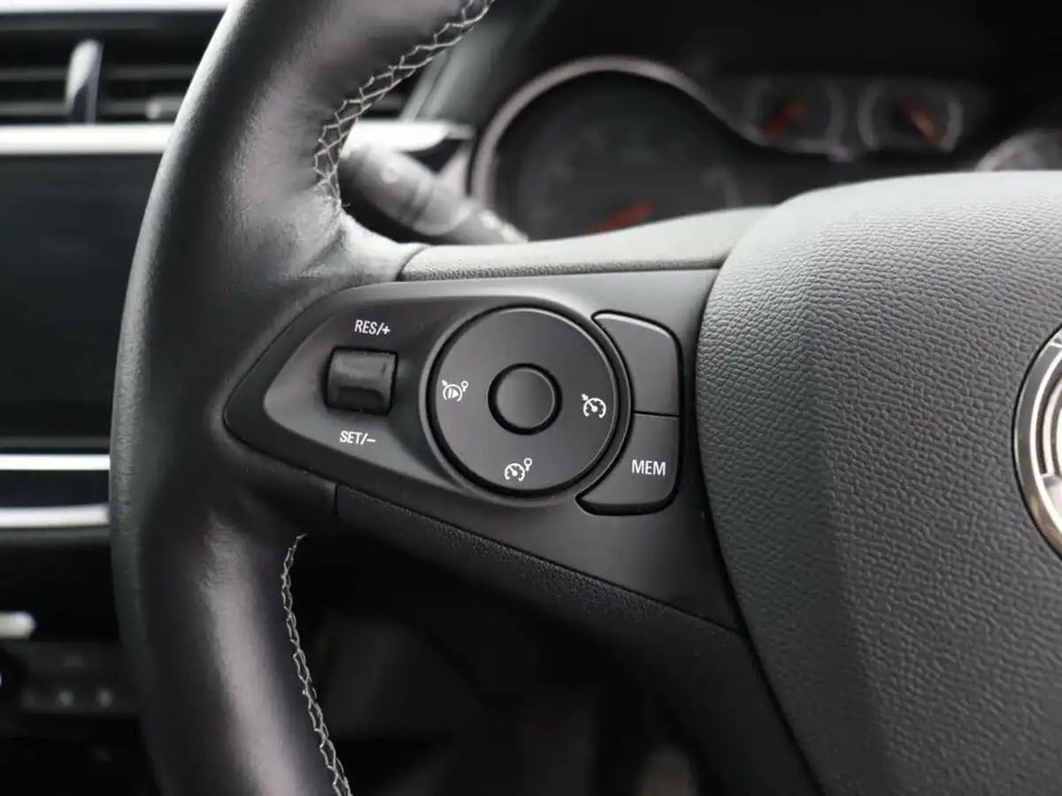 2020-vauxhall-corsa-12i-se-big-18