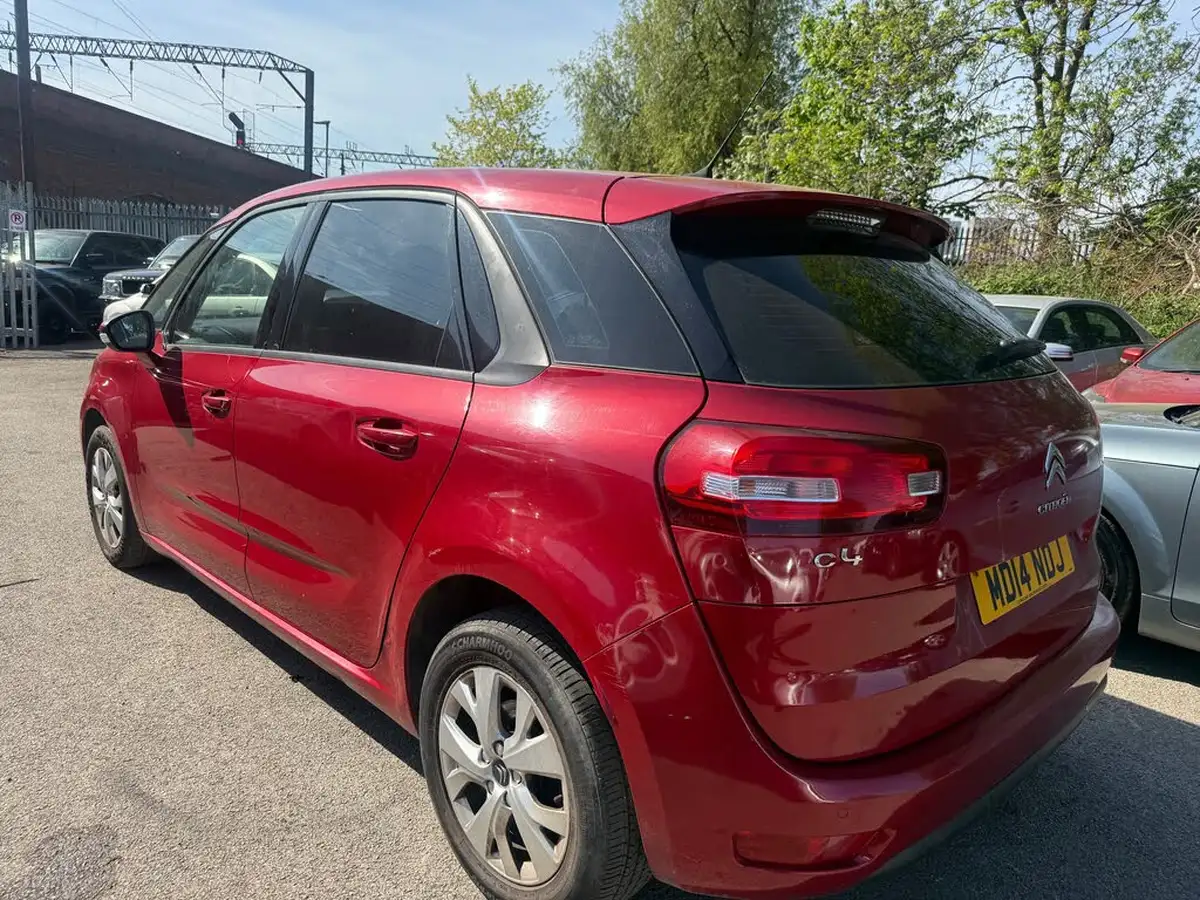 2014-citroen-c4-picasso-16e-hdi-vtr-115ps-etg6-big-3