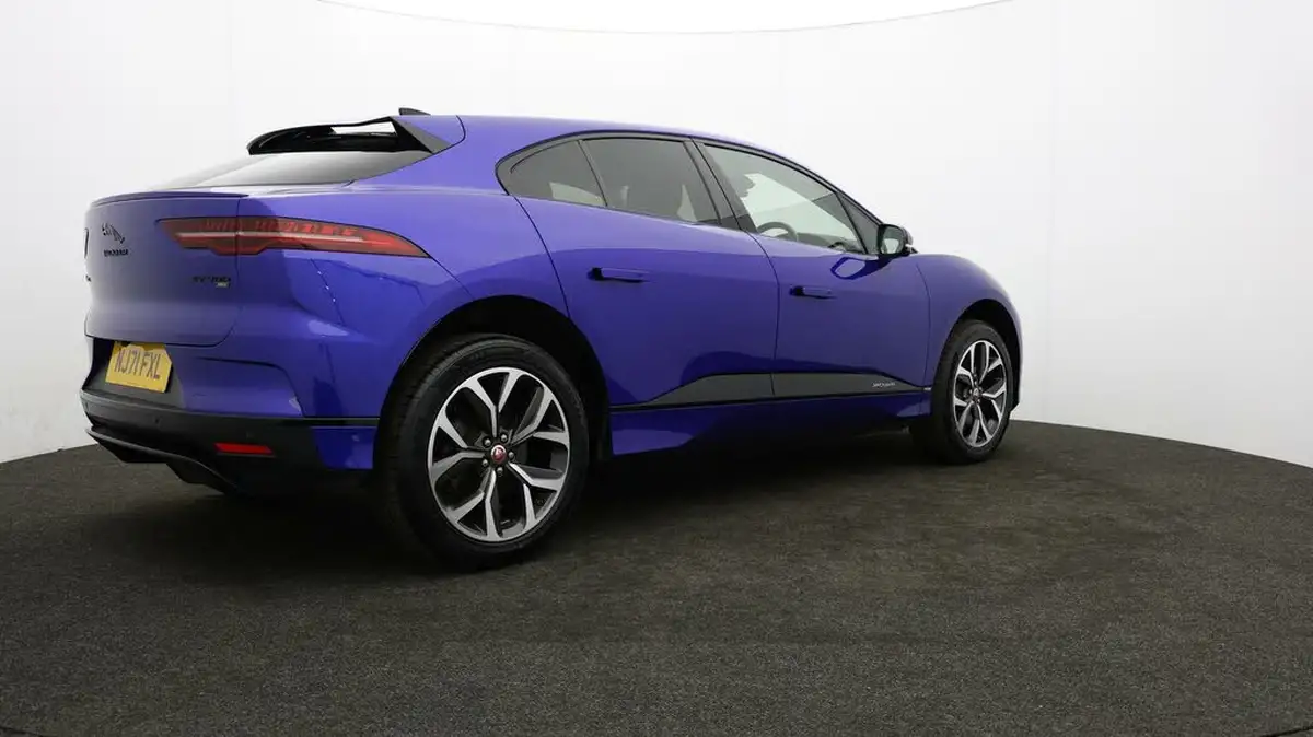 2021-jaguar-i-pace-ev400-hse-big-25