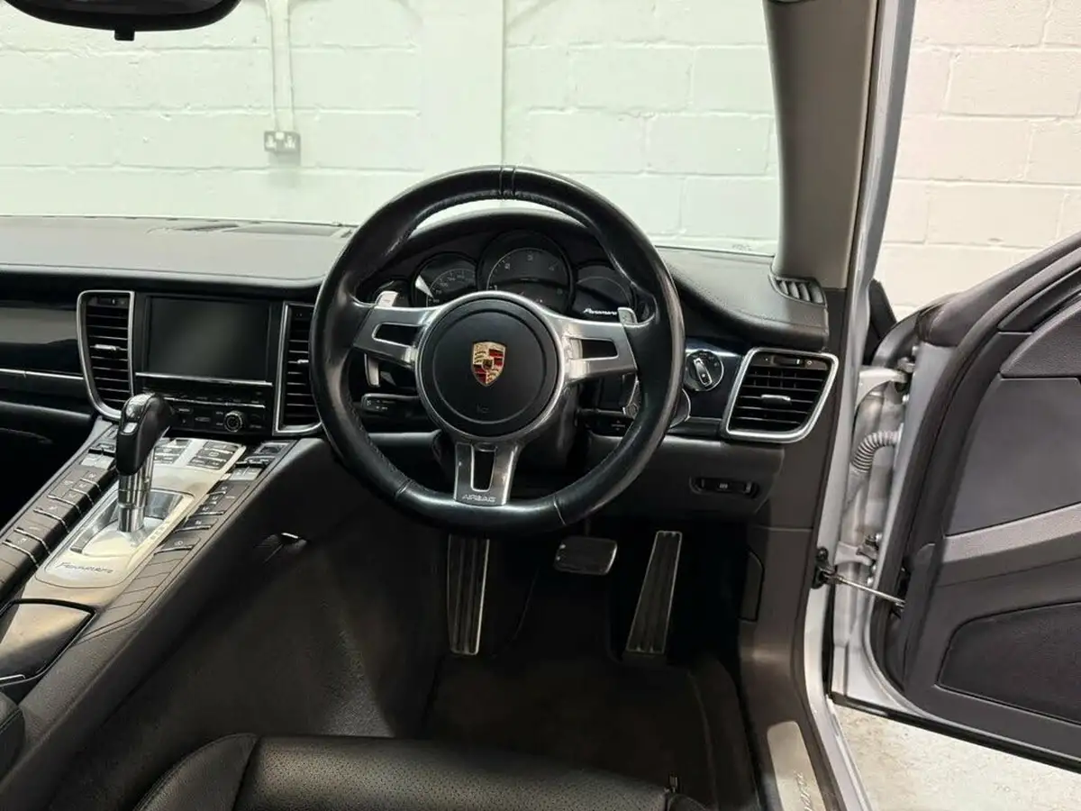 2014-porsche-panamera-30td-big-9