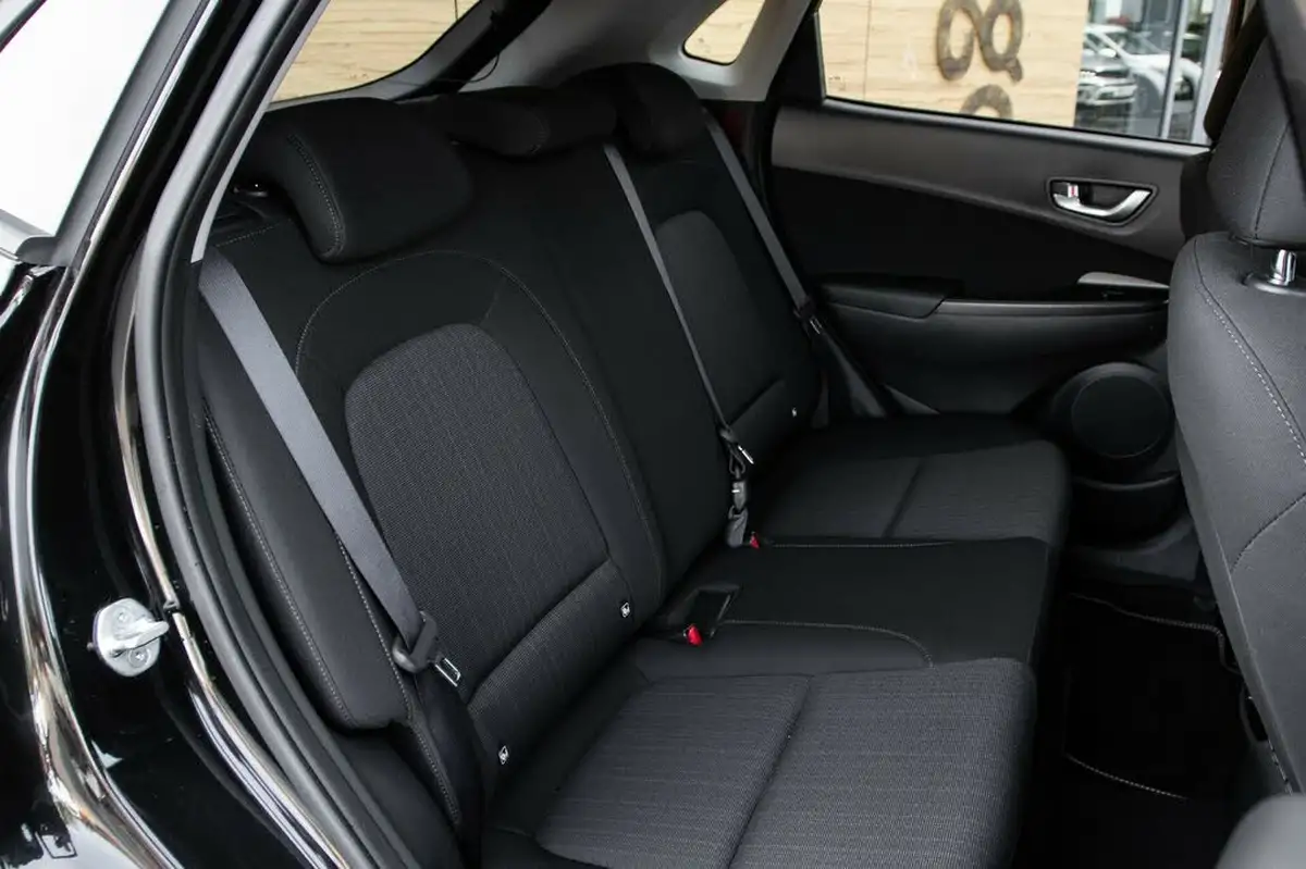 2022-hyundai-kona-16-gdi-premium-big-34