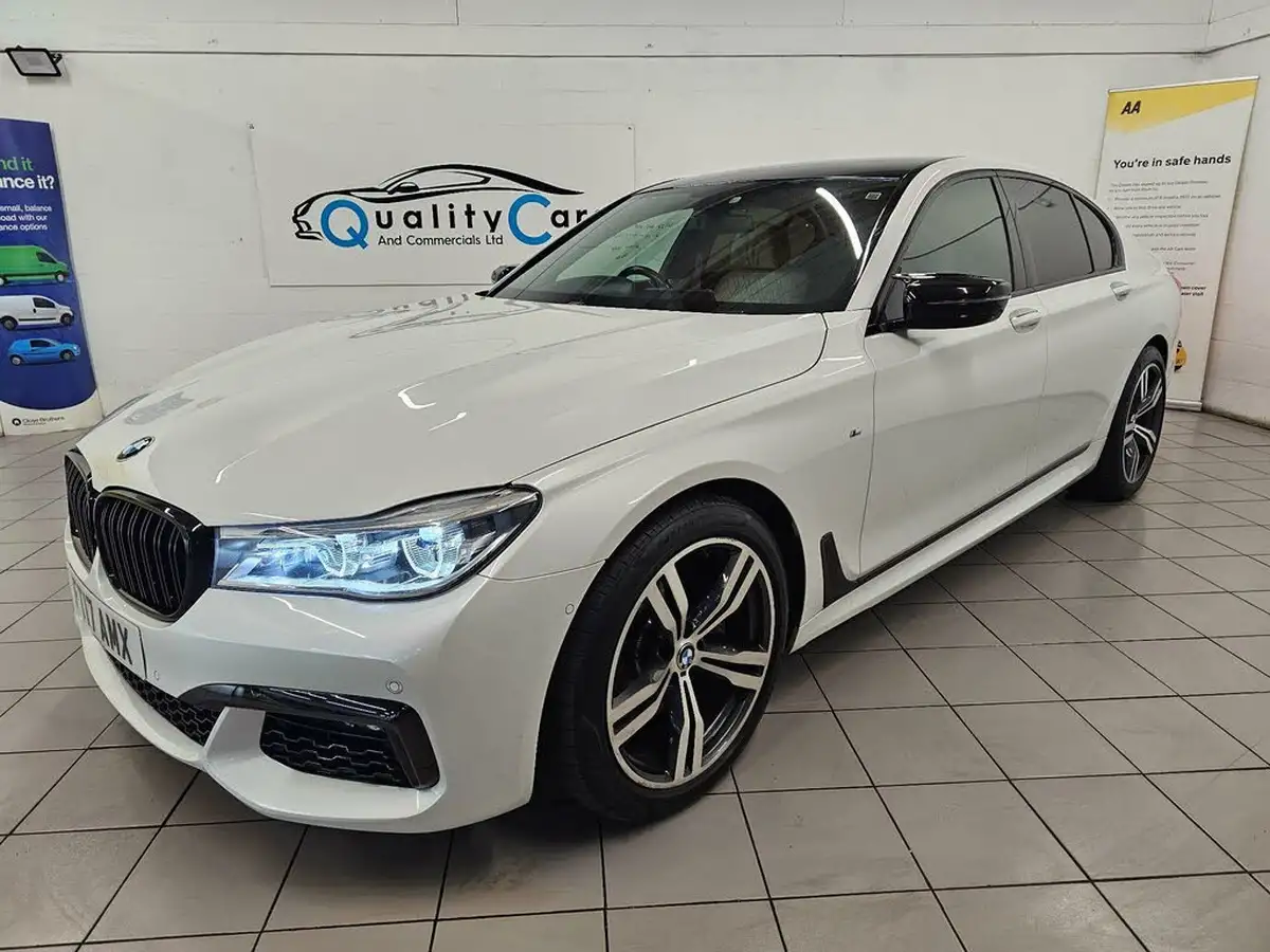 2017-bmw-7-series-30td-730d-m-sport-xdrive-big-0