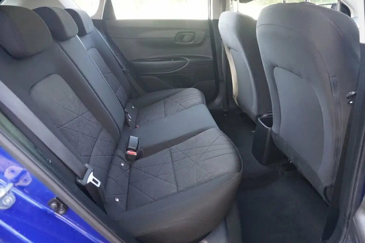 2022-hyundai-bayon-10-t-gdi-se-connect-dct-big-5