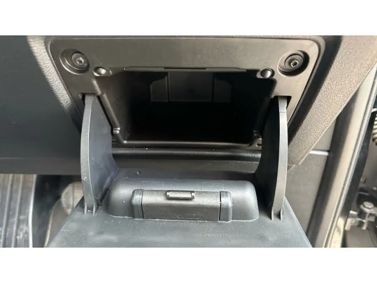 2021-bmw-x1-20-sdrive20i-xline-big-29