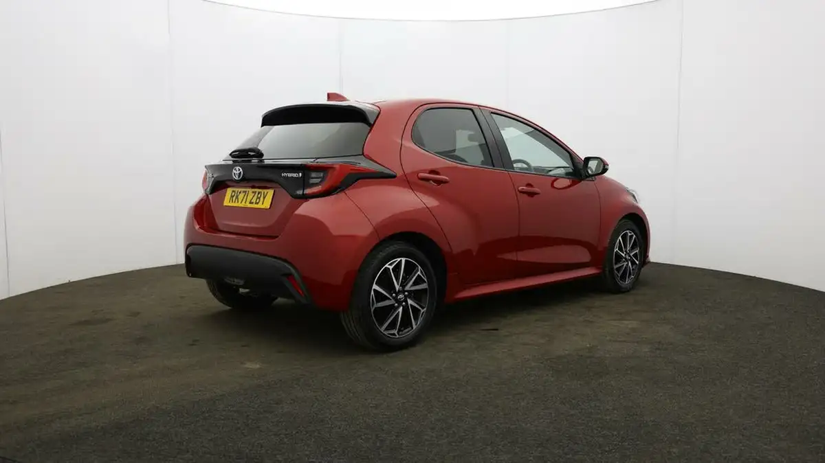 2021-toyota-yaris-15-vvt-i-design-big-49