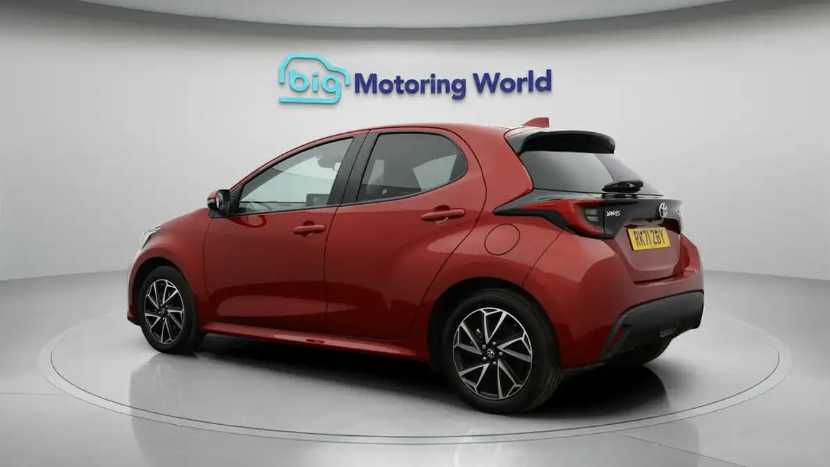 2021-toyota-yaris-15-vvt-i-design-big-4