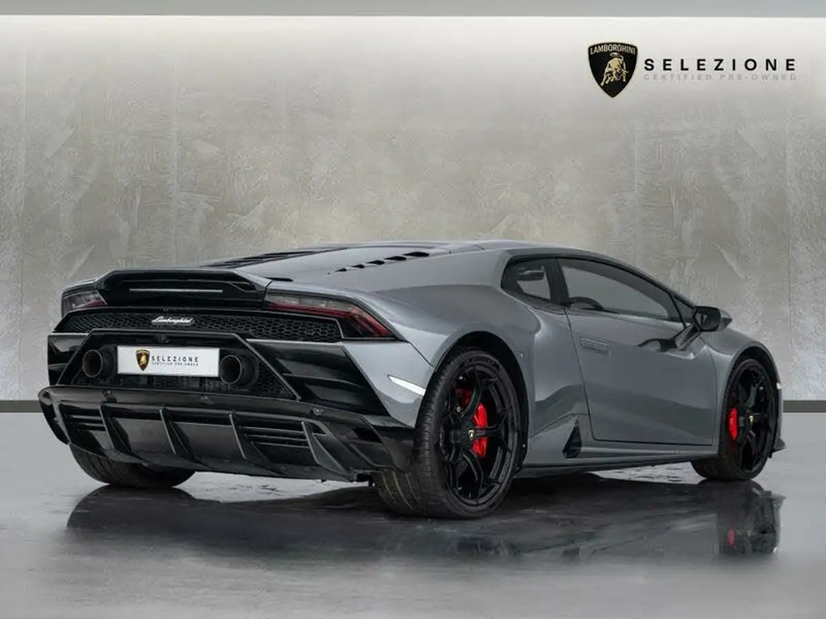 2019-lamborghini-huracan-52-evo-coupe-big-1
