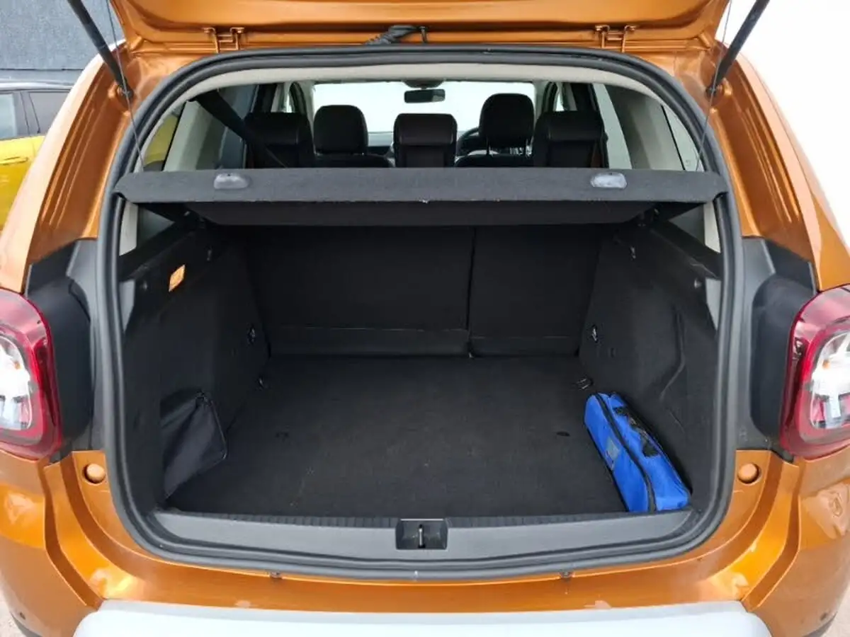 2021-dacia-duster-10-tce-comfort-100bhp-bi-fuel-station-wagon-5d-big-7