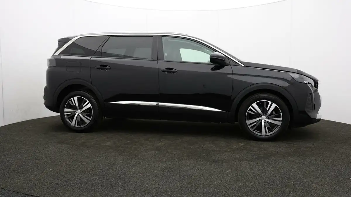 2021-peugeot-5008-suv-12-puretech-allure-big-34