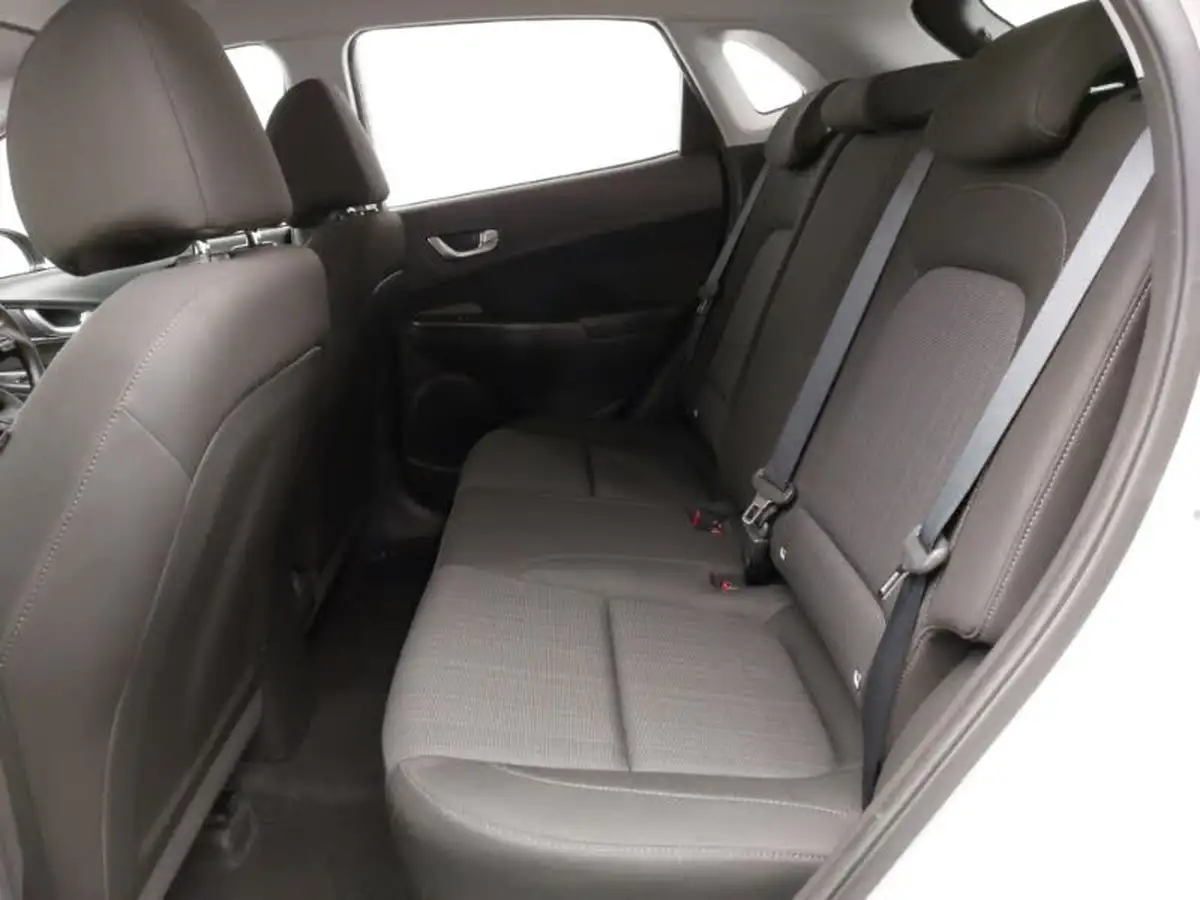 2021-hyundai-kona-16-gdi-se-connect-big-5
