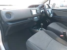2015-toyota-yaris-15-vvt-i-sport-hybrid-small-4