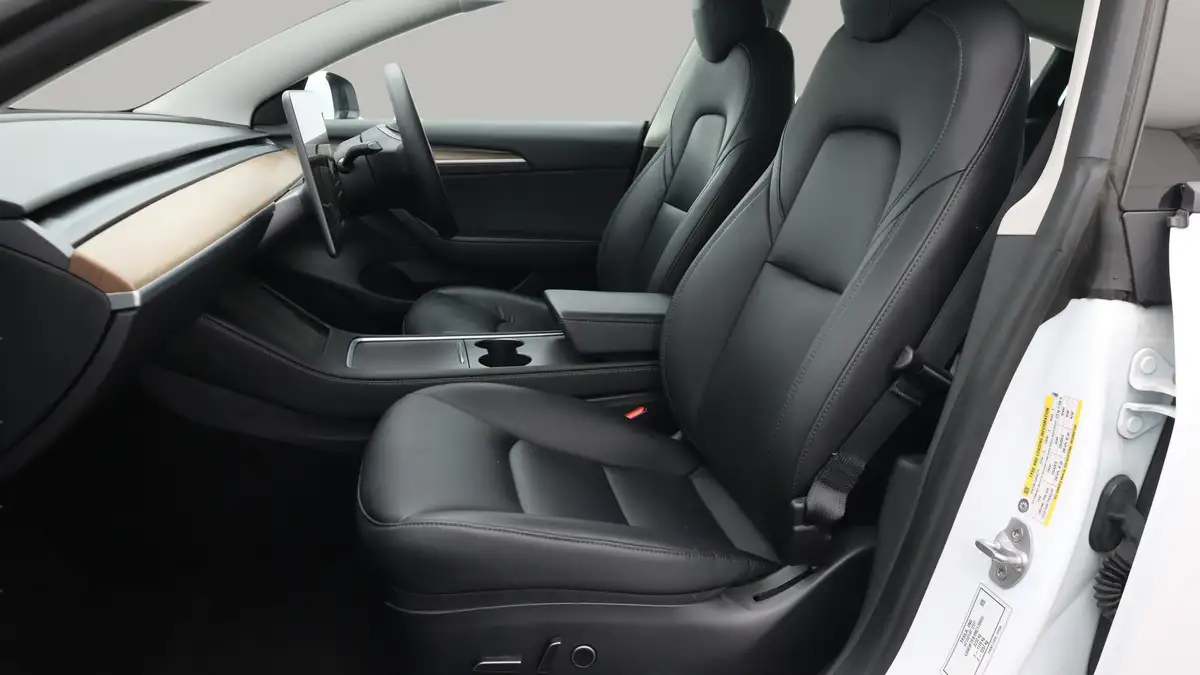 2021-tesla-model-3-e-long-range-4x4-big-14