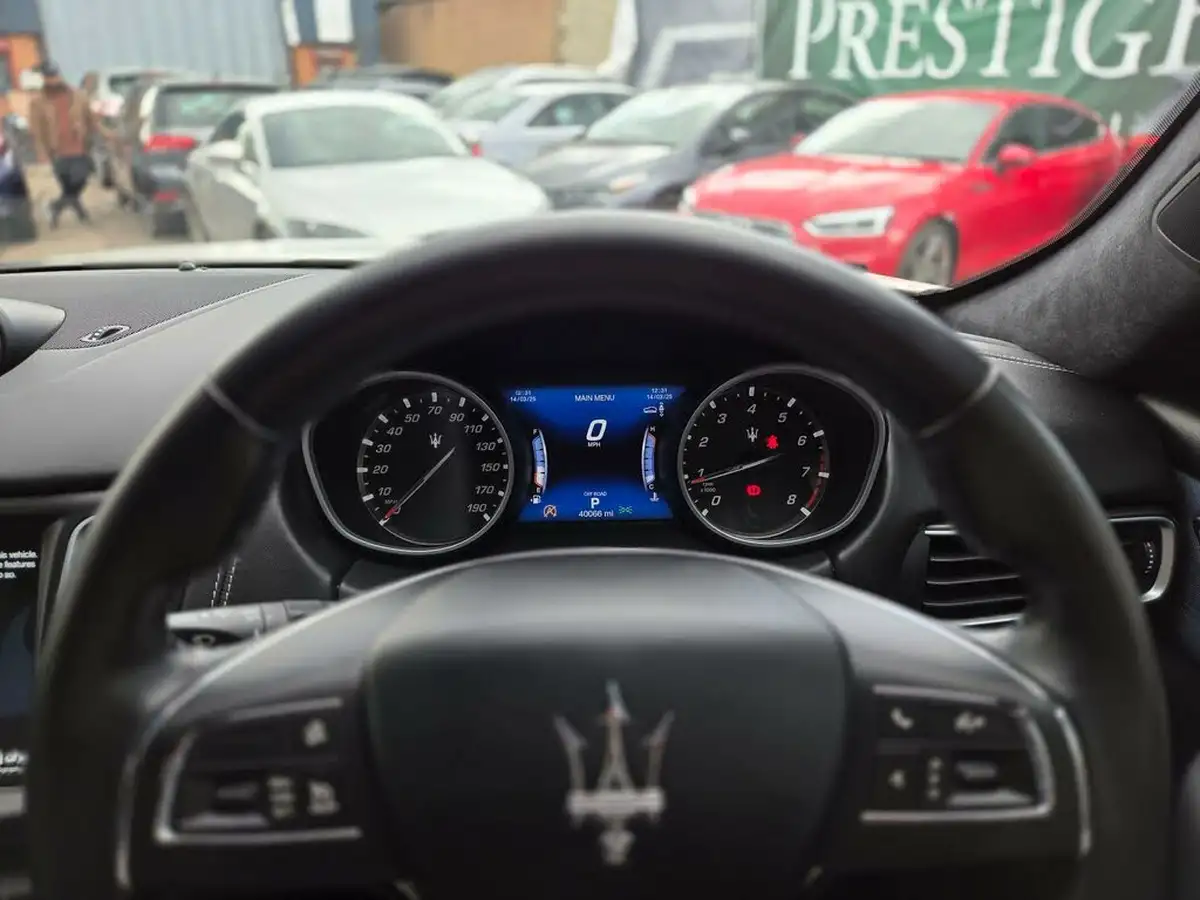 2019-maserati-levante-30-granlusso-big-19