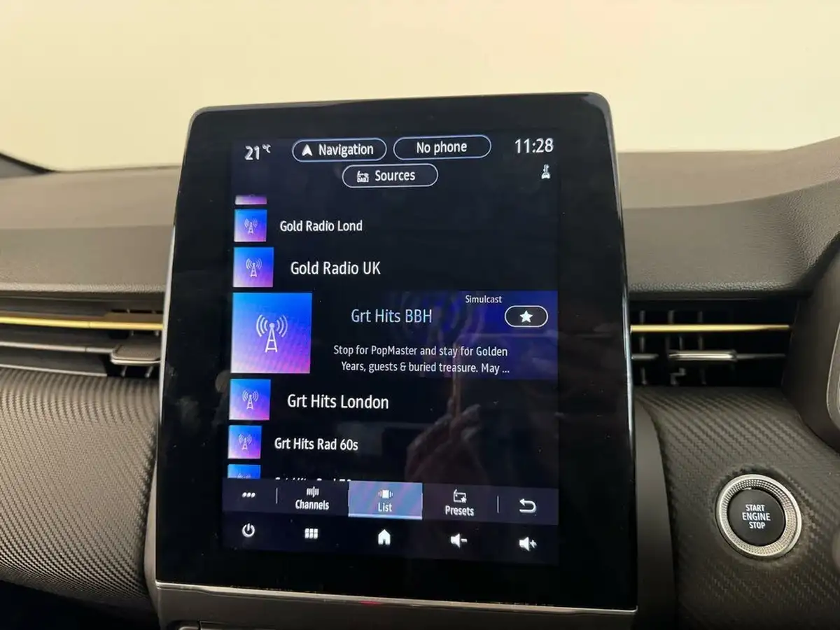 2023-renault-clio-16-engineered-big-43