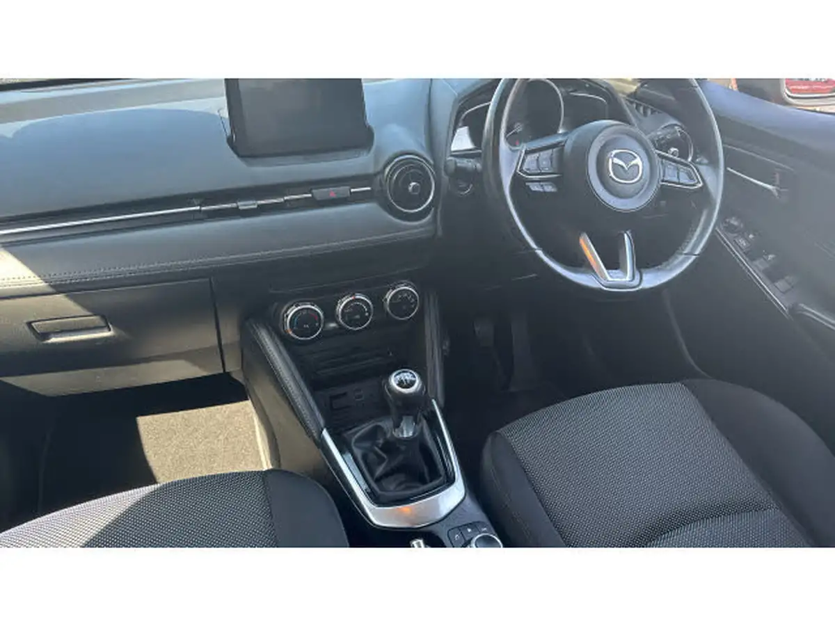 2019-mazda-mazda2-15-sport-nav-big-13