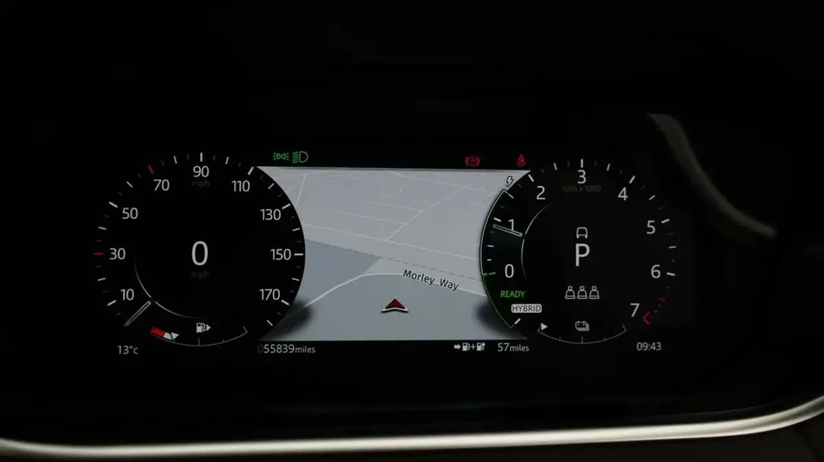 2021-land-rover-range-rover-evoque-15-p300e-se-big-10