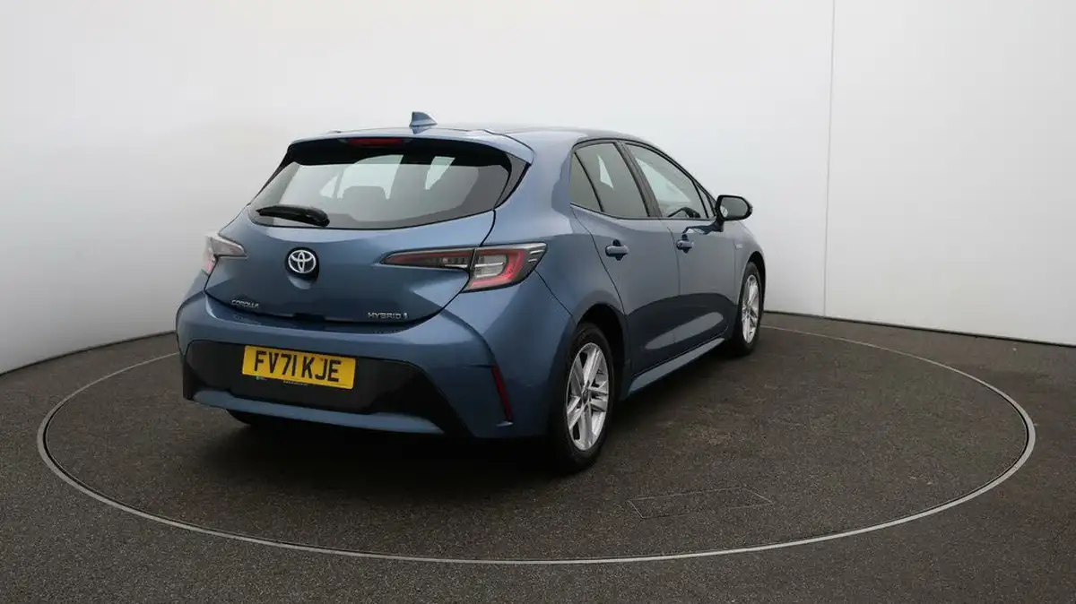 2021-toyota-corolla-18-vvt-i-icon-trk-hatchback-5d-big-50