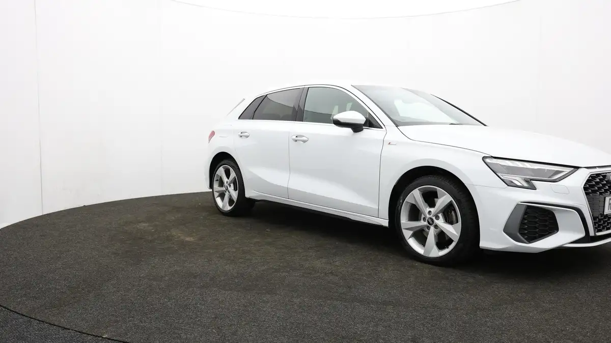 2021-audi-a3-14-40-tfsi-e-s-line-big-39