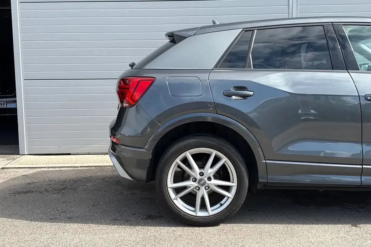 2018-audi-q2-14-tfsi-s-line-big-24