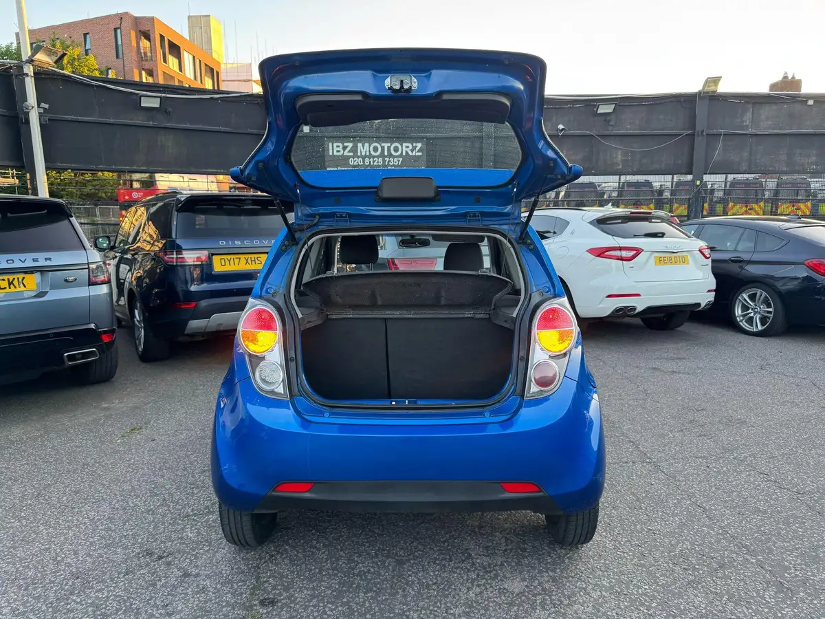 2011-chevrolet-spark-10-ls-big-20