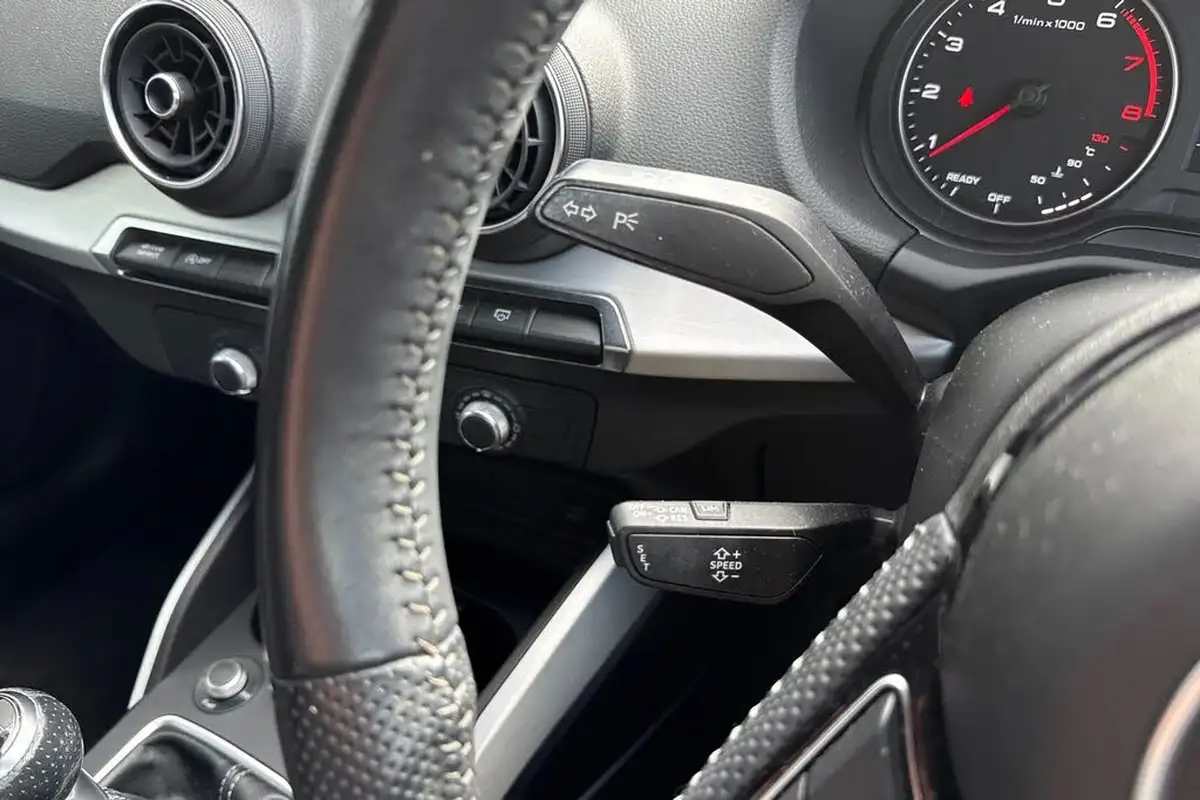2018-audi-q2-14-tfsi-s-line-big-52