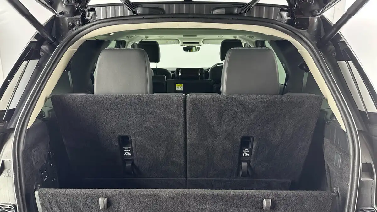2021-land-rover-discovery-30-d300-s-big-14