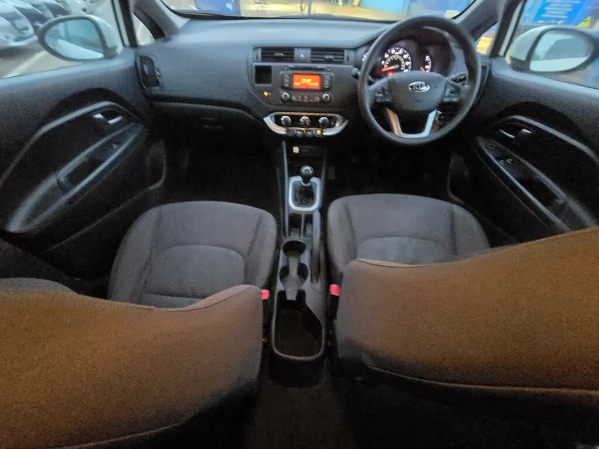 2012-kia-rio-125-1-5d-big-1