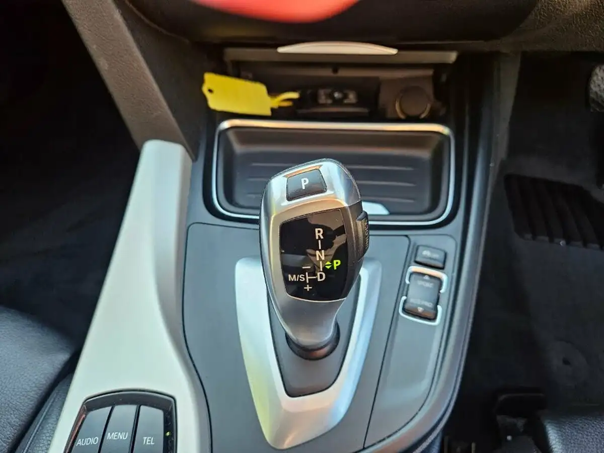 2014-bmw-3-series-20td-320d-se-184bhp-ss-saloon-4d-auto-big-16