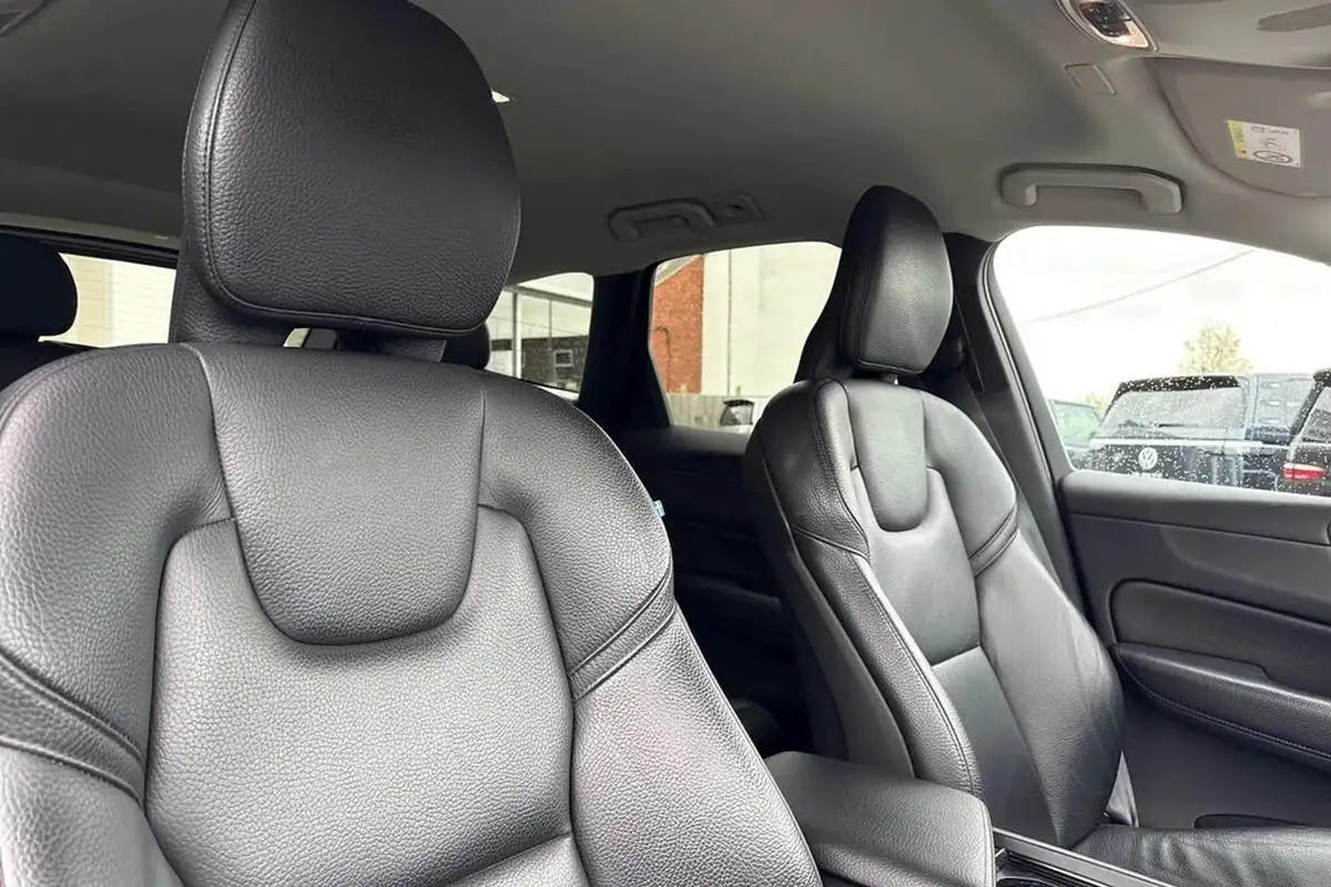 2019-volvo-xc60-20-t4-edition-big-22