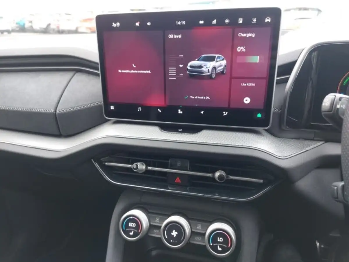 2025-skoda-kodiaq-15-tsi-sportline-204ps-iv-5-big-18