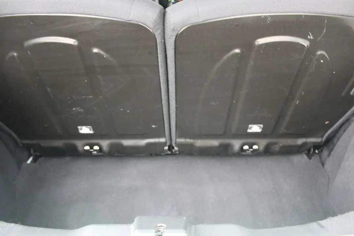 2018-citroen-c1-10-vti-flair-72ps-5d-big-14