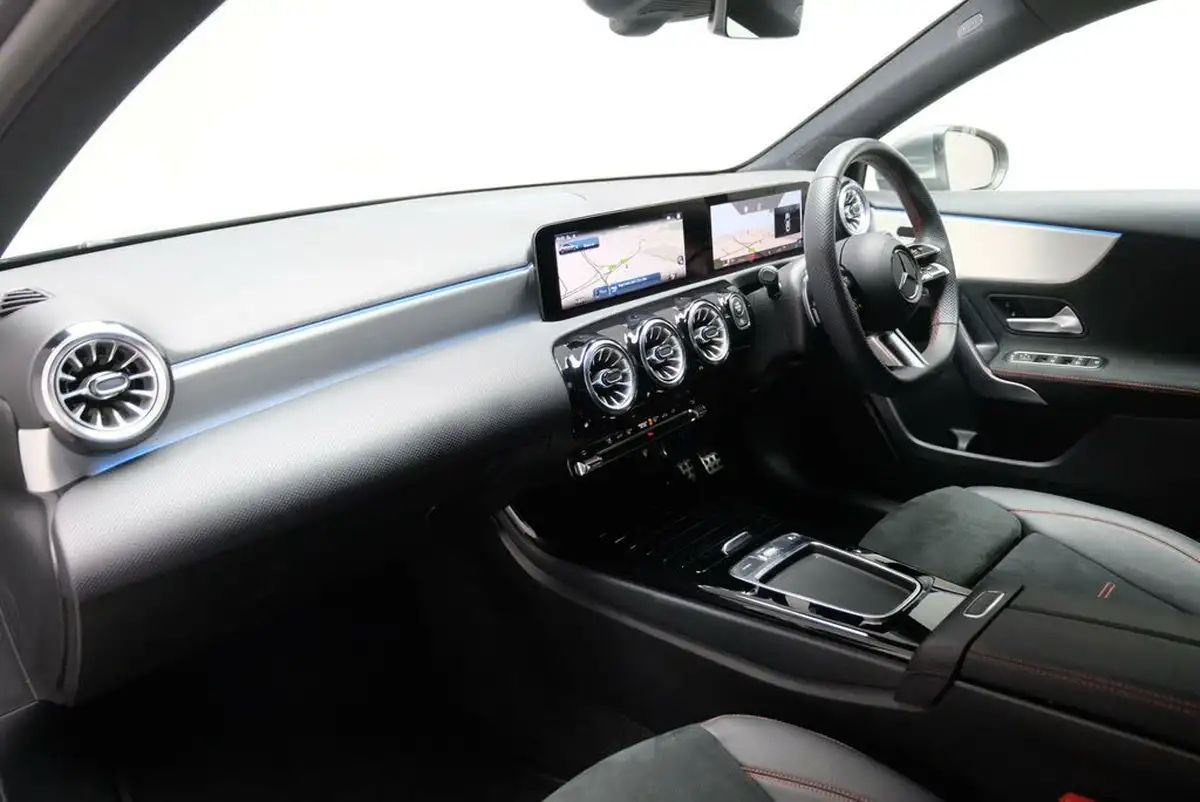 2023-mercedes-benz-a-class-big-9