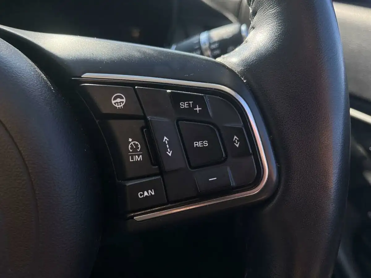 2019-jaguar-e-pace-20-i4d-hse-240ps-big-15