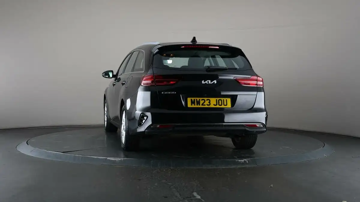 2023-kia-ceed-15-t-gdi-2-158bhp-sportswagon-big-37