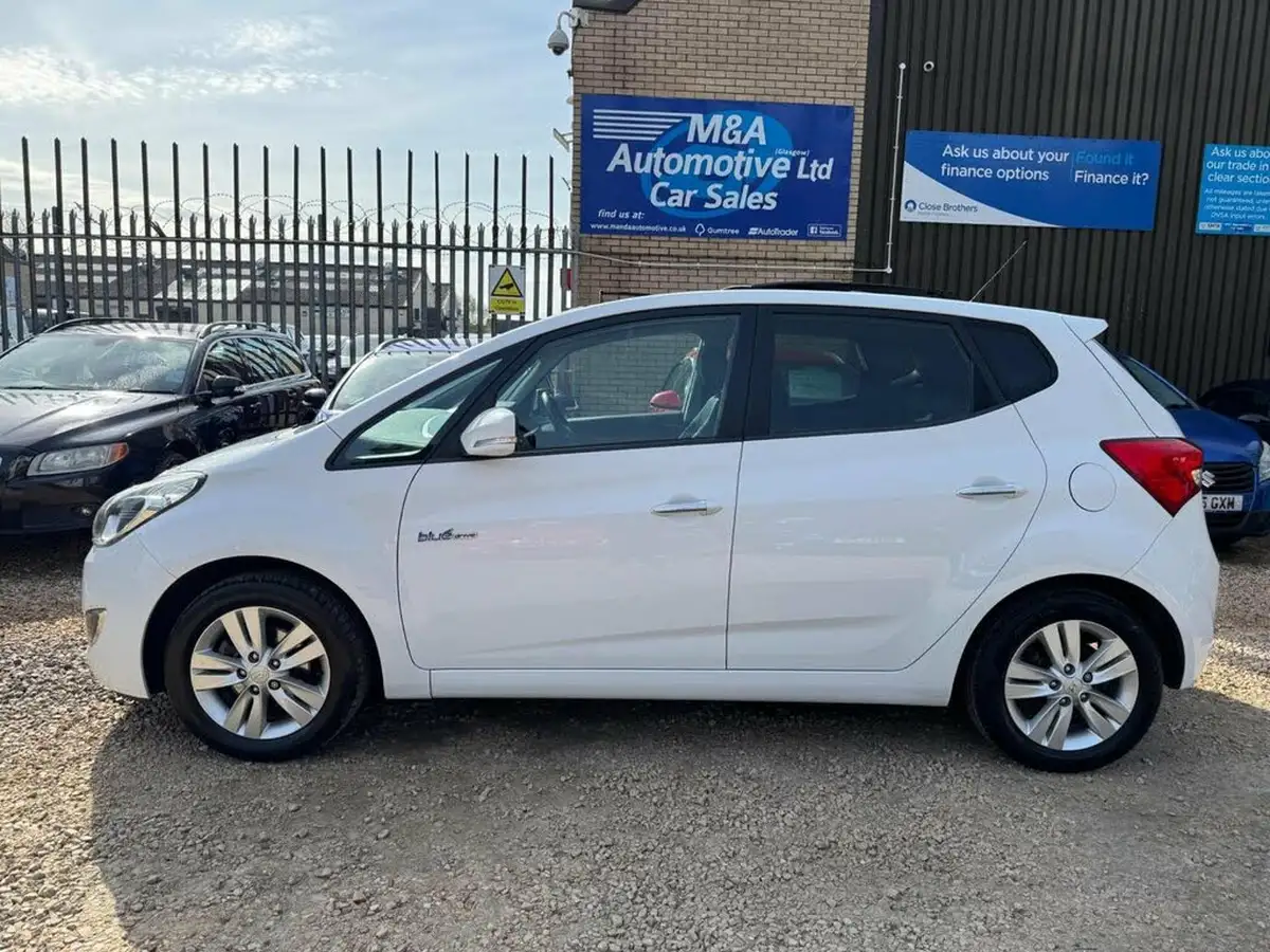 2011-hyundai-ix20-14td-style-big-4