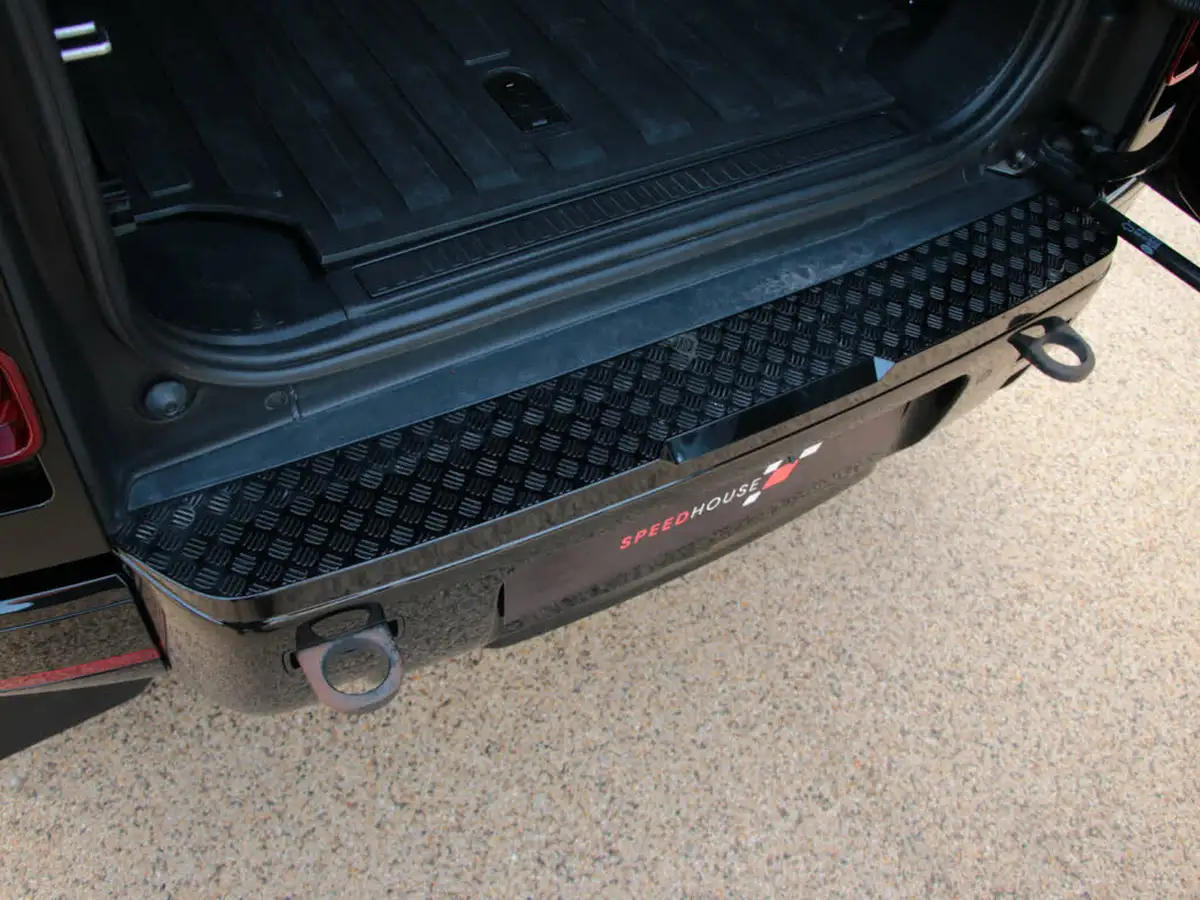 2023-land-rover-110-defender-30-d300-hard-top-x-dynamic-hse-110-big-43