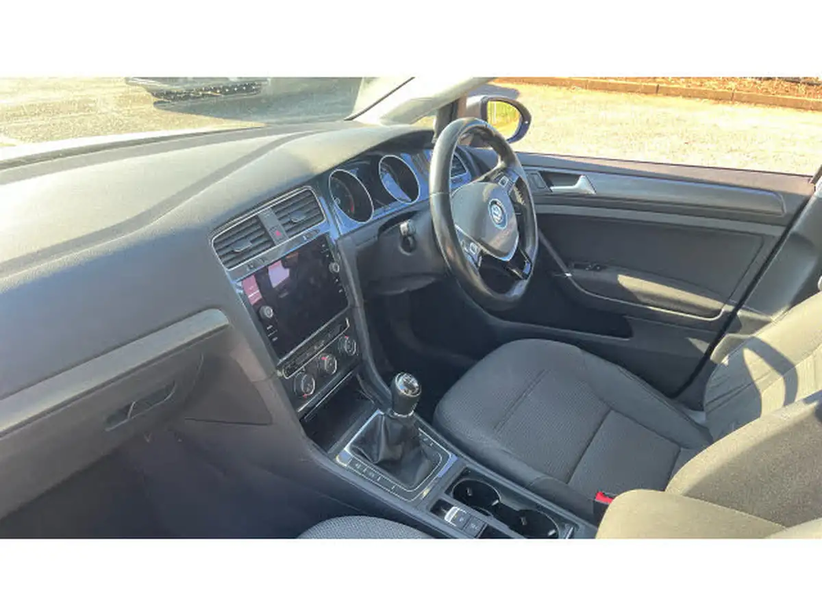 2019-volkswagen-golf-16tdi-match-hatchback-5d-big-8