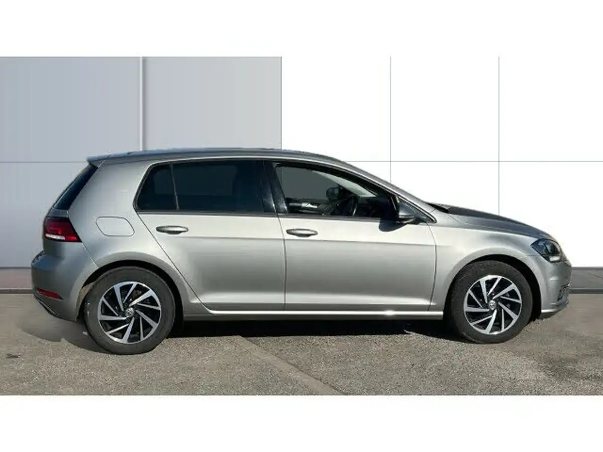 2019-volkswagen-golf-16tdi-match-hatchback-5d-big-4