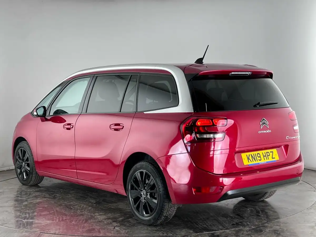 2019-citroen-grand-c4-spacetourer-15bluehdi-feel-big-2