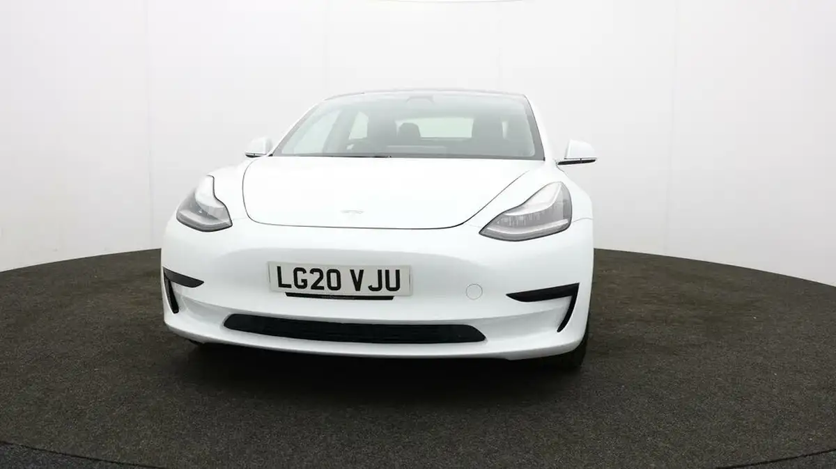 2020-tesla-model-3-e-standard-plus-big-47