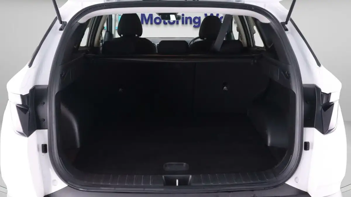 2021-hyundai-tucson-16-t-gdi-se-connect-150ps-48-volt-mhev-big-17