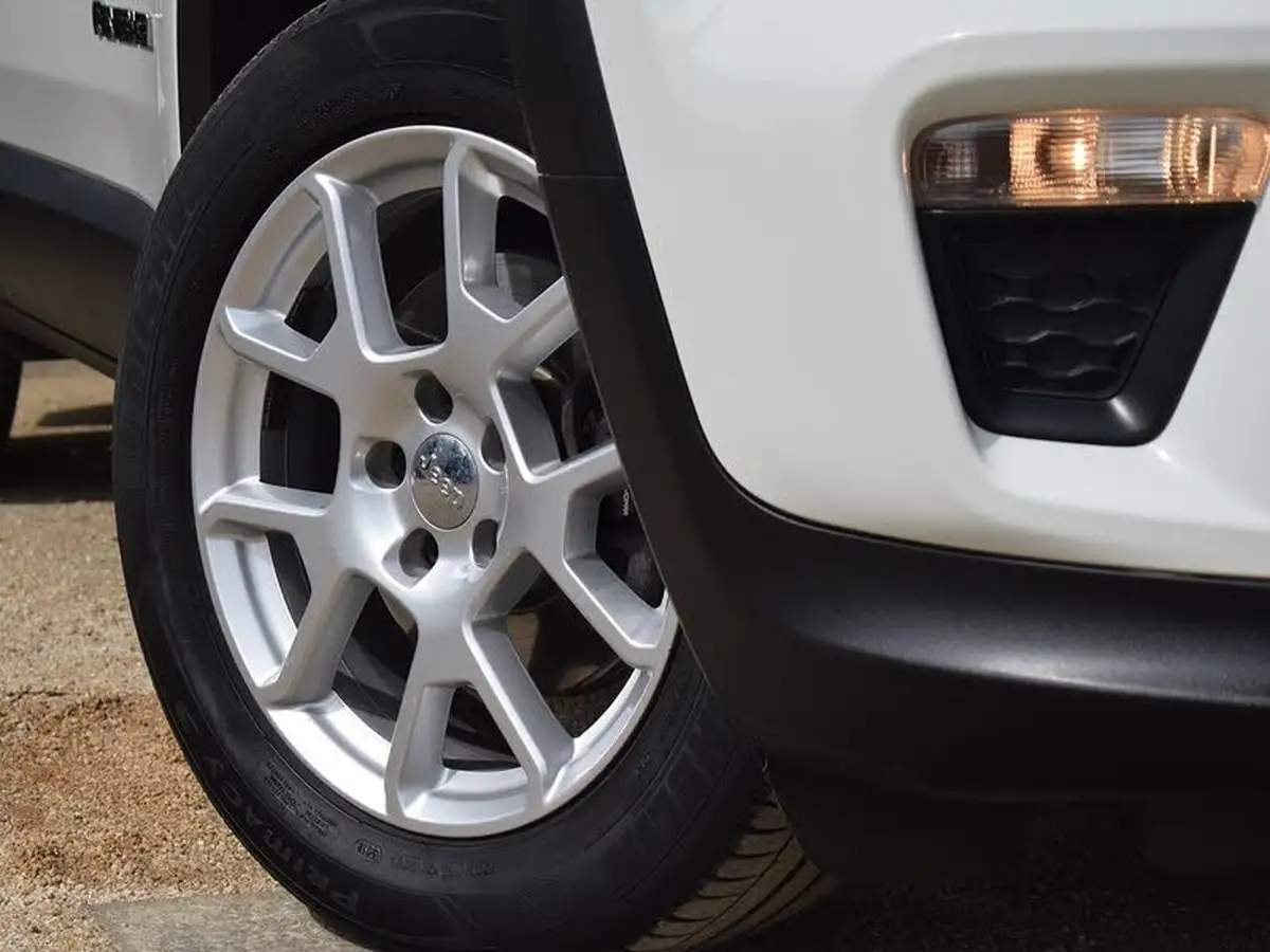 2020-jeep-renegade-13-gse-longitude-big-8