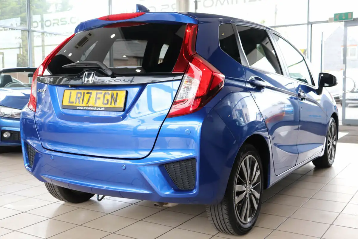 2017-honda-jazz-13-i-vtec-ex-navi-cvt-big-7