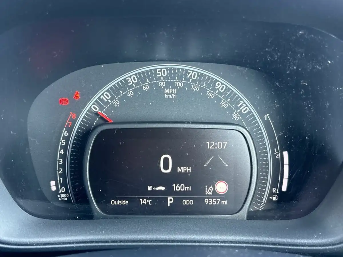 2023-toyota-aygo-x-10-vvt-i-exclusive-cvt-big-20