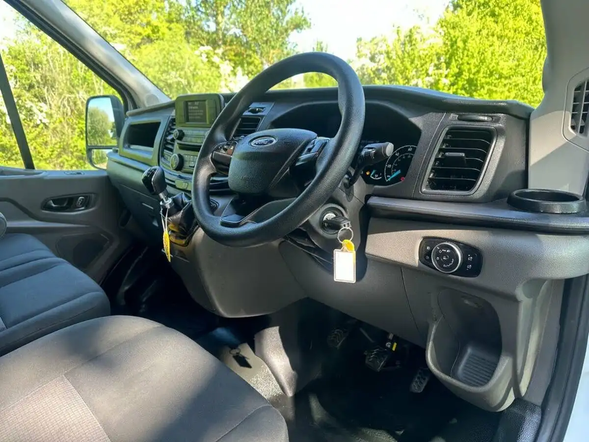 2023-ford-transit-big-15